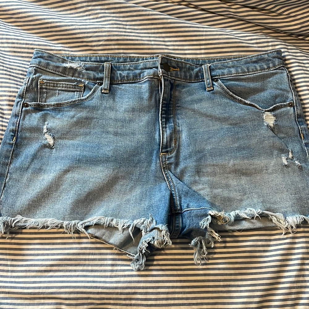 High rise jean short